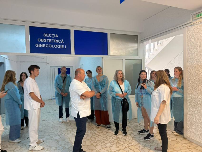 Schimb de experieță la SJU Pitești! Studenți din SUA și Spania