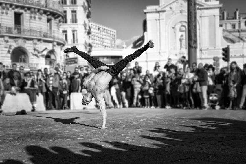 „Paris en fête” - spectacol susținut duminică la Pitești de artistul francez WILLSTREET! 2 WILLSTREET la Pitesti