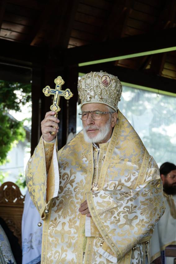 Înaltpreasfințitul Părinte Calinic