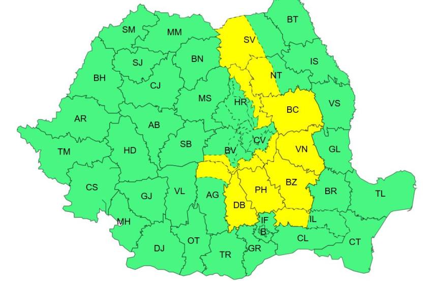 11 - Cod galben de instabilitate, ploi torențiale și vijelii în Argeș