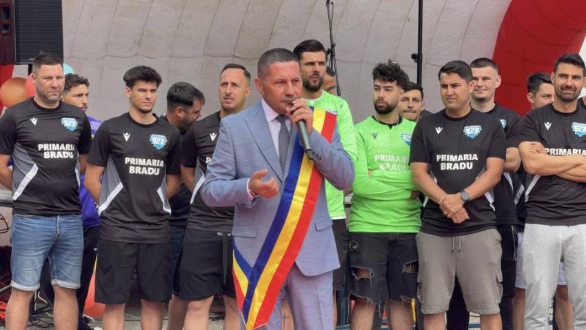 Bradu a celebrat copilăria prin muzică, sport și momente emoționante 4 la Bradu