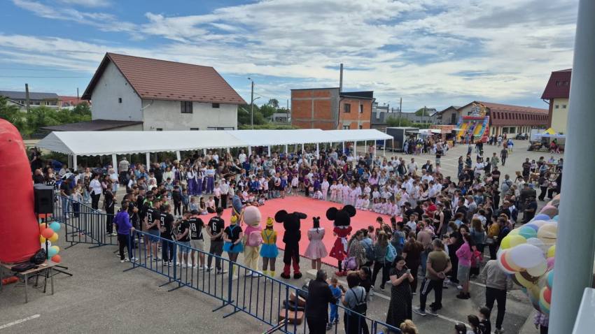 Bradu a celebrat copilăria prin muzică, sport și momente emoționante 1 la Bradu