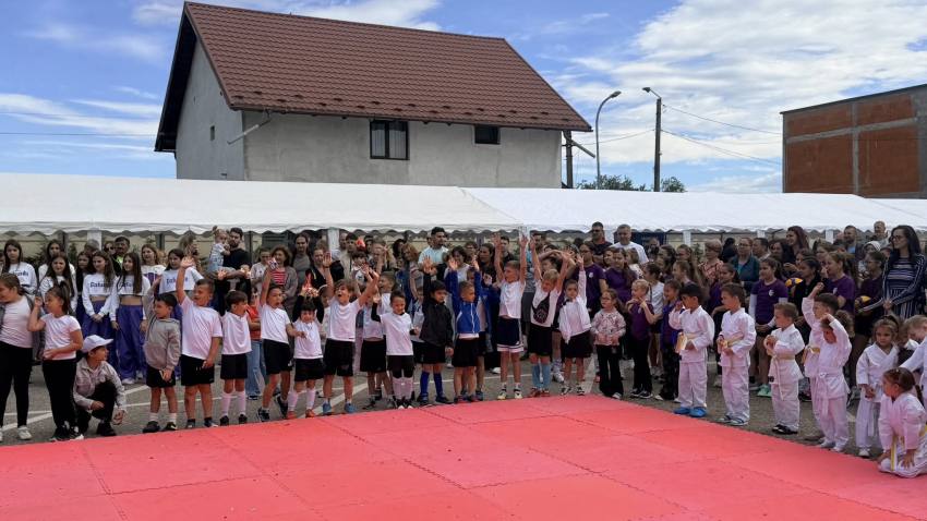 Bradu a celebrat copilăria prin muzică, sport și momente emoționante 3 la Bradu