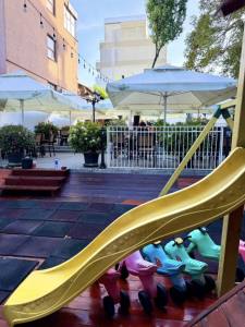 701480513 1433725285463536 373368930269920807 n - Terasa preferată a familiilor din Pitești: Casa Argeșeană Tradițional!