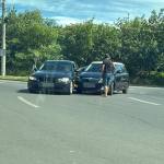 87a8842c 9b42 45ad b60d 88be5da3a117 - Accident în Pitești, la sensul giratoriu de lângă Ramada. Trafic îngreunat