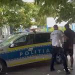retinut - Și-a lovit tatăl în timp ce dădea cu spatele. Tânăr de 19 ani, reținut de polițiști