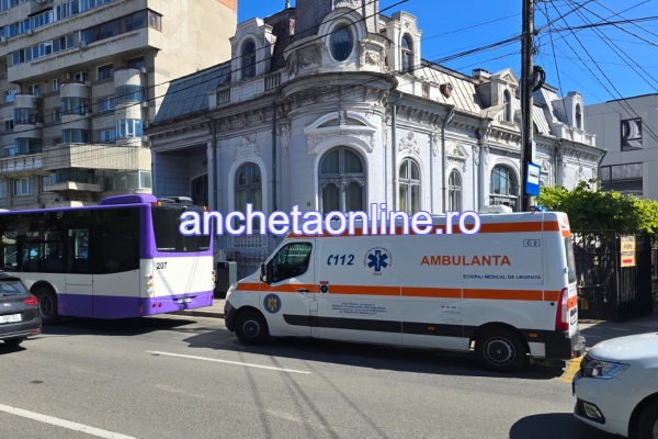 ambulanță Pitești autobuz publitrans