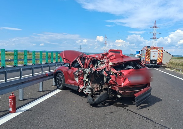 UPDATE: Accident grav pe DEx Craiova-Pitești. Trei persoane au ajuns la spital 1 0a12f8be 04fa 4a27 93ff 9cecd8b69bf3 - UPDATE: Accident grav pe DEx Craiova-Pitești. Trei persoane au ajuns la spital