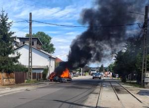 99e765ea 7e30 4768 b8ec 5a729845ef9d - Incendiu violent în Ștefănești! O mașină a luat foc