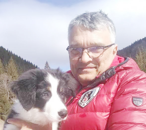 ion sanduloiu - Scandalos! O singură amendă într-un an, deși internetul geme de selfie-uri cu urșii hrăniți pe Transfăgărășan!