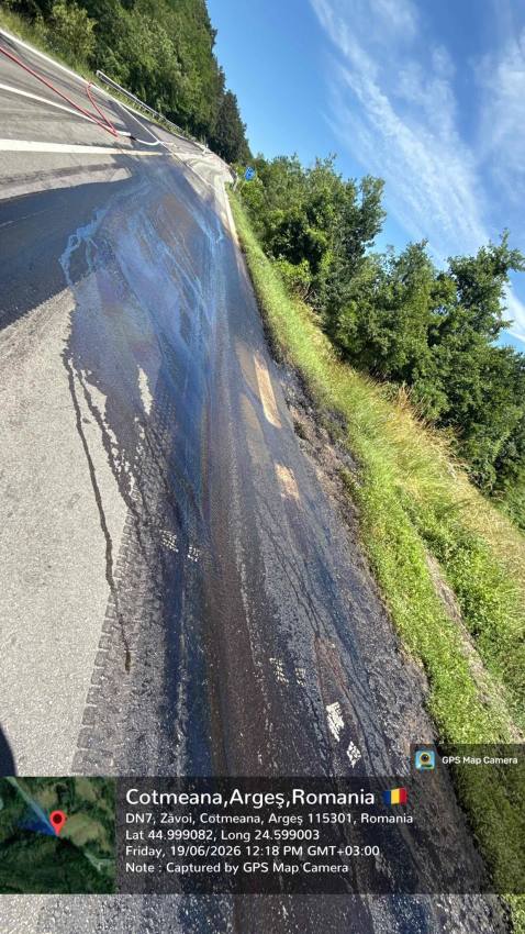 Pericol de poluare după răsturnarea cisternei cu benzină pe DN7! Garda de Mediu Argeș, la fața locului 1 garda de mediu cisterna rasturnata benzina DN 7 Cotmeana