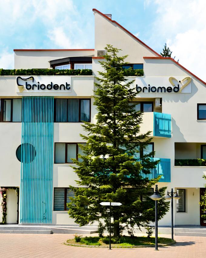 CLINICILE BRIODENT SI BRIOMED - Un nou mod de a privi experiența medicală în Pitești