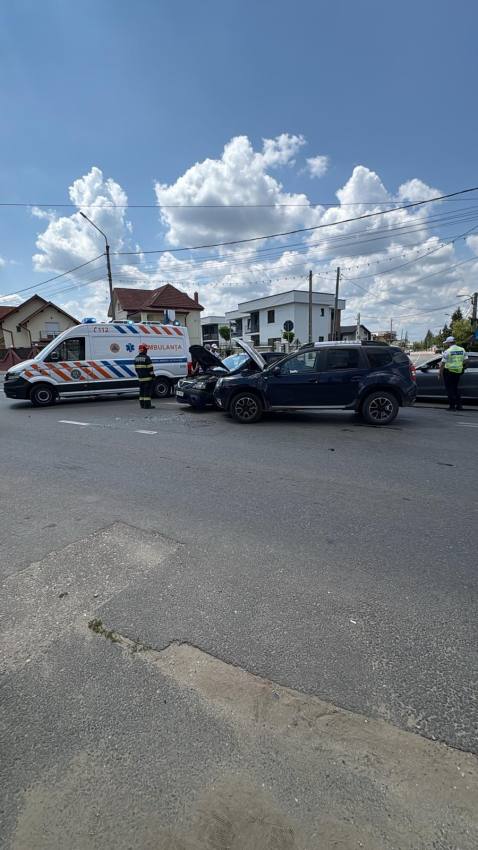 Accident cu victimă în Pitești. Două mașini implicate 2 accident masini Pitesti