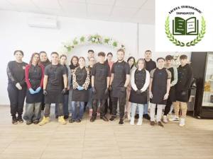 03 Liceul Tehnologic Topoloveni 8 - LICEUL TEHNOLOGIC TOPOLOVENI: Comerț, Gastronomie și Mecanică – calificări cerute pe piața muncii
