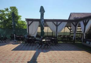 strand costesti 3 - Start pentru sezonul estival la Costești. Primăria oferă intrare GRATUITĂ la ștrand în weekendul deschideri