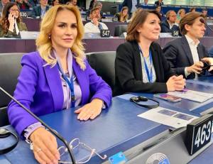 Sursă foto: FB Gabrtielșa Firea