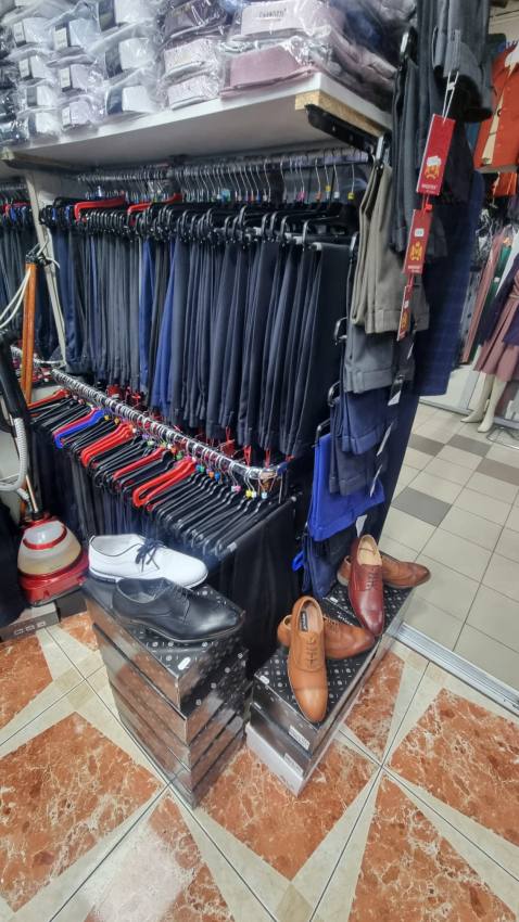 Vara evenimentelor începe la Complexul Comercial John – tot ce ai nevoie, într-un singur loc! 3 complex john haine barbati - Vara evenimentelor începe la Complexul Comercial John – tot ce ai nevoie, într-un singur loc!