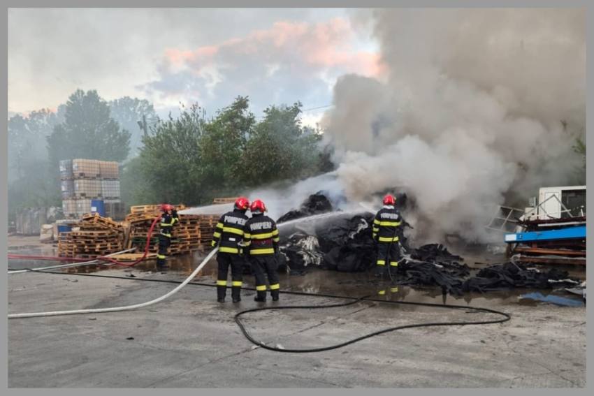 (Video) Incendiu izbucnit în incinta unei fabrici din Câmpulung 2 incendiu fabrica Campulung