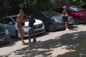 mamă bruschează fetița constanța