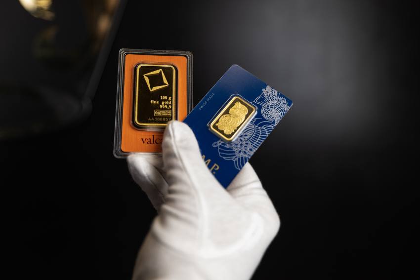 lingou aur - Nu doar euro! O altă monedă a devenit tot mai căutată de românii care pleacă în vacanță
