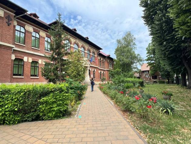 CN IC Bratianu Pitesti 1 Sursă foto: anchetaonline.rto AV