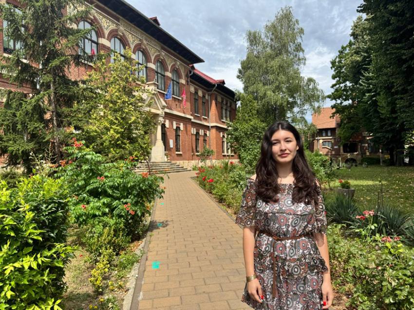 Mara Stan CN IC Bratianu Pitesti deschidere 1 - Mara Stan, mândria Colegiului Național „Ion C. Brătianu”. Povestea singurei eleve din Argeș cu media 10 la BAC