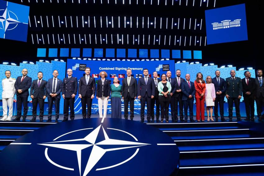 România ar putea deveni un actor-cheie în industria de apărare NATO. Ce a anunțat ministrul Radu Miruță la Summitul de la Ankara 2 Sursă foto: FB Radu Miruta