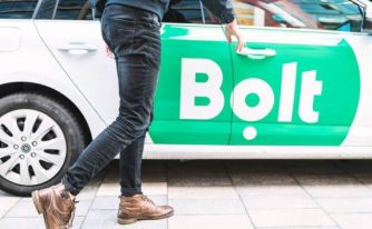 soferi de bolt la negru