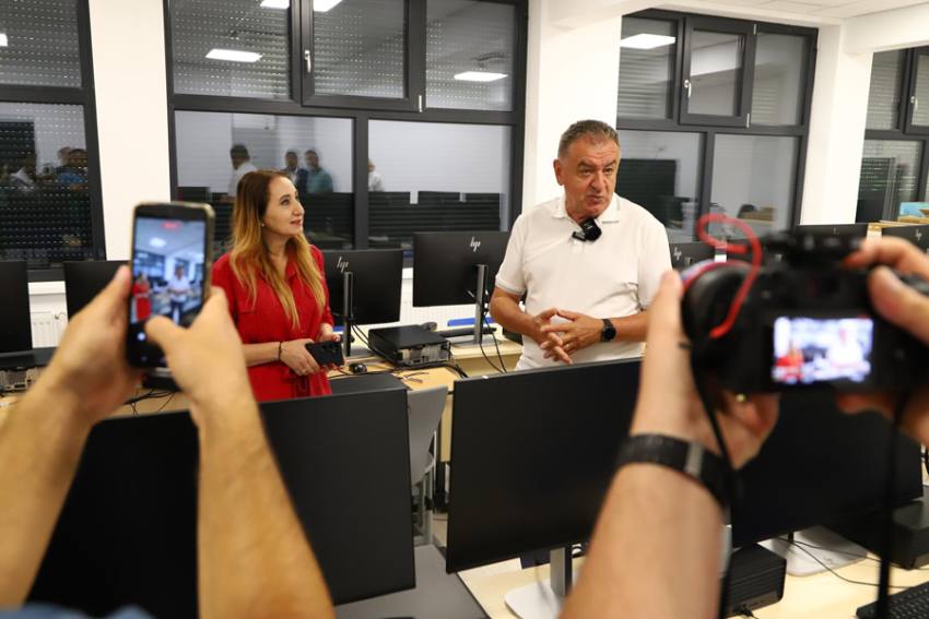 Școala „Ion Pillat” din Pitești, complet modernizată. Investiție de peste 16 milioane de lei în renovarea energetică 6 Sursă foto: Primăria Municipiului Pitești.