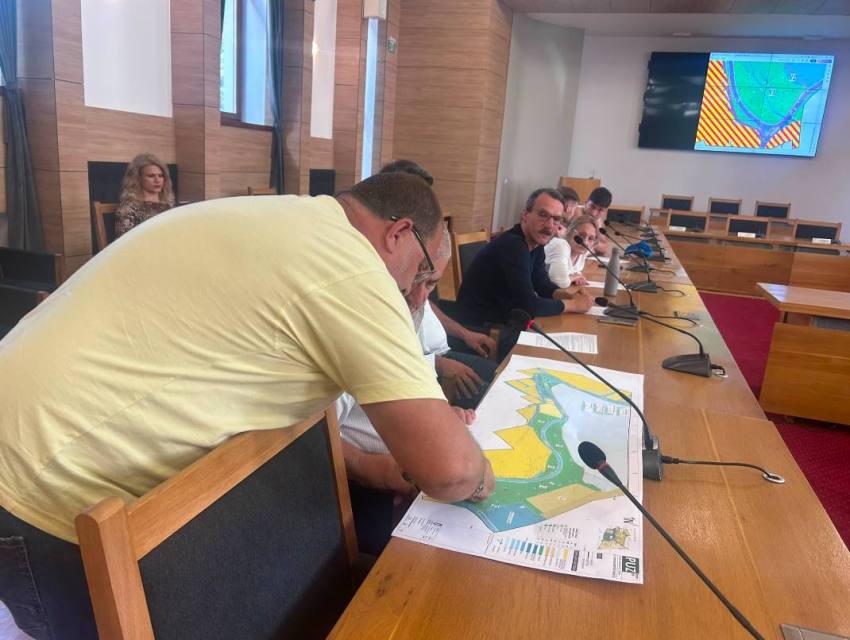 Cum se va transforma zona Tancodrom din Pitești? Proiectul, discutat în dezbatere publică 2 dezbatere Primăria Pitești zona Tancodrom