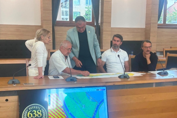 Cum se va transforma zona Tancodrom din Pitești? Proiectul, discutat în dezbatere publică 1 dezbatere Primăria Pitești zona Tancodrom