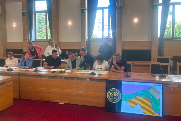 dezbatere Primăria Pitești zona Tancodrom (2) dezbatere Primăria Pitești zona Tancodrom