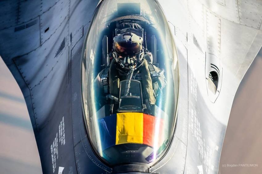 avion pilot armata romana 