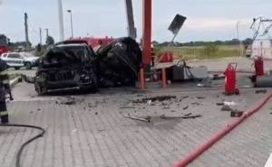 stație de carburanți