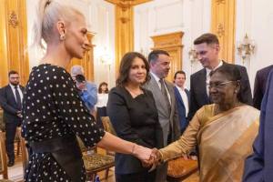 alina gorghiu presedinte india - Alina Gorghiu s-a întâlnit cu președinta Indiei, Droupadi Murmu. „Există un potențial enorm de colaborare între România și India”