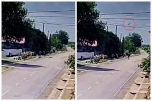 copil trotinetă obiect căzut din cer