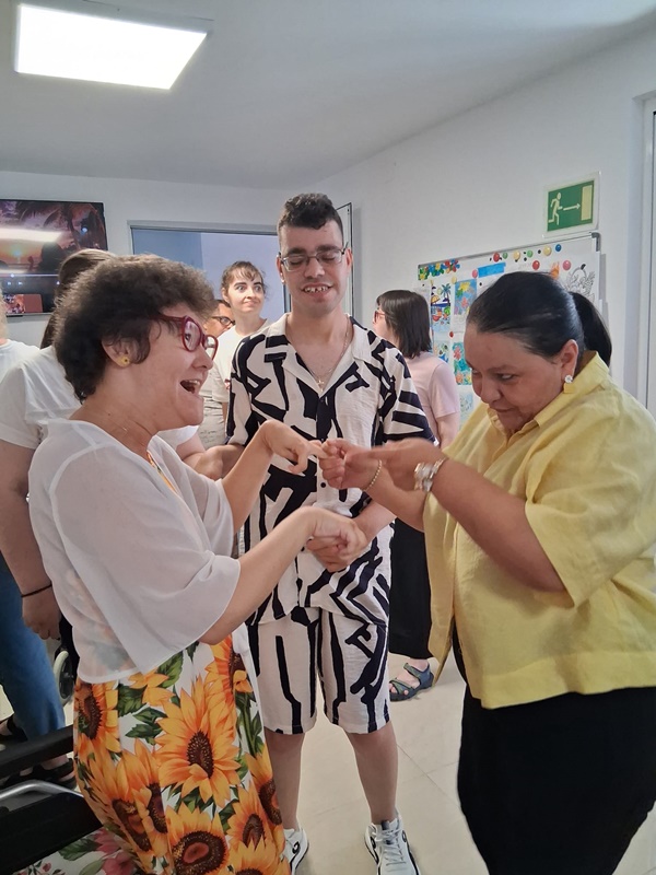 65bf499e 27a5 4deb 9533 240117d9a607 - Zi plină de emoție la ASCHFR Argeș: tinerii au fost recompensați pentru eforturile lor