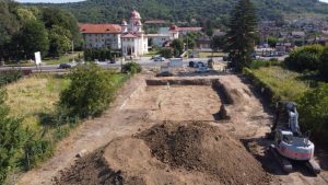 La Ștefănești se construiesc primele locuințe de serviciu destinate personalului medical din județ 3 santier Ștefănești