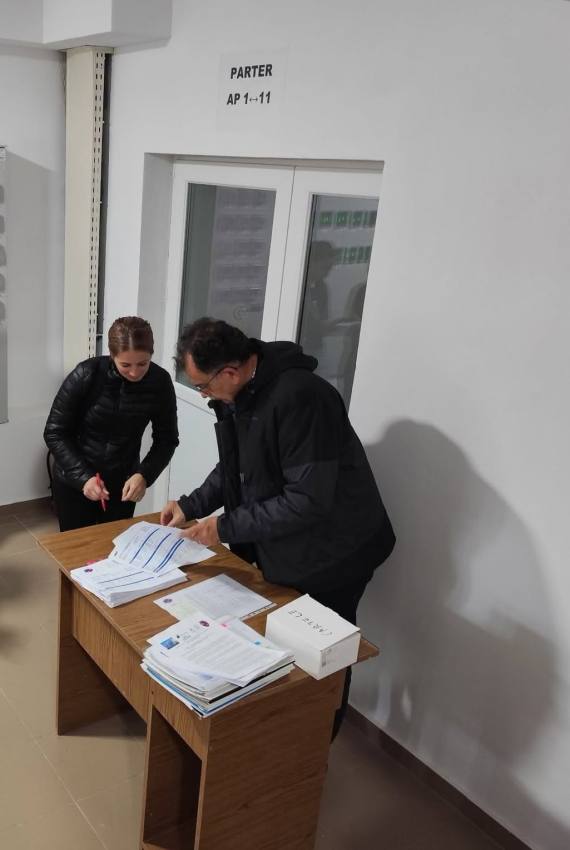 Procesul de repartizare a locuințelor din Căminul C continuă la Mioveni 2 camin C Mioveni