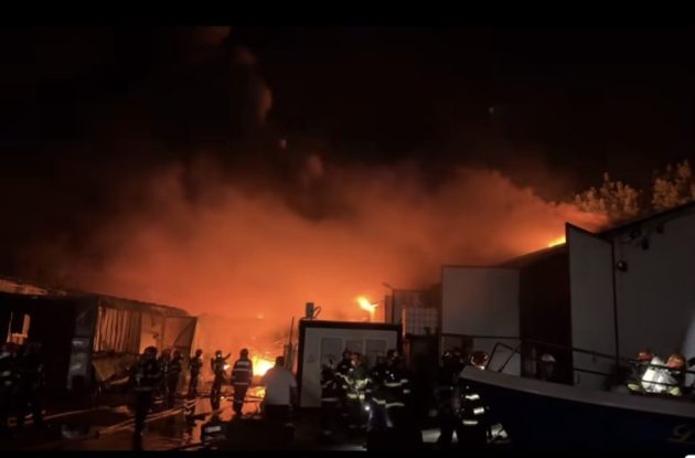 incendiu hală București