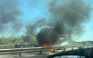 Mașină în flăcări pe A3 Mașină în flăcări pe A3