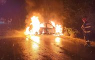 incendiu mașină flăcări bălilești