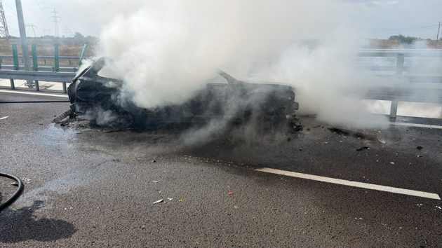 3a9eb565 afb3 4e71 a4b9 c23d0de88d7c - UPDATE: Accident grav pe DEx 12. Mașină distrusă complet de flăcări