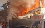locomotiva unui tren de călători lovita de Rusia