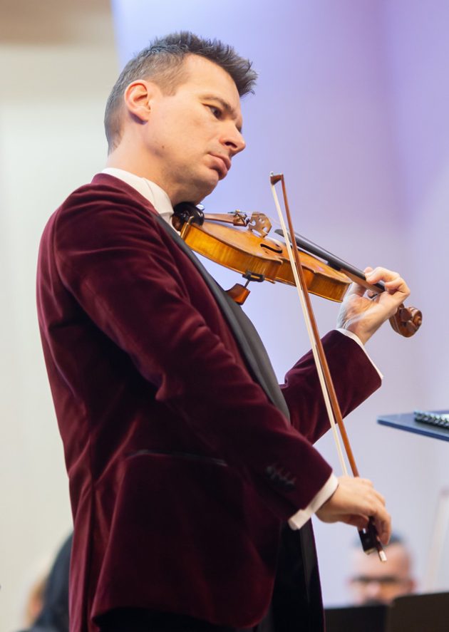Alexandru Tomescu deschide stagiunea XX a Filarmonicii Pitești. Concert-eveniment pe 17 septembrie 1 Sursă foto: Filarmonica Pitești Alexandru Tomescu