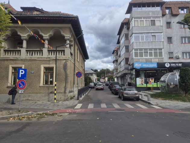 sens unic strada Curtea de Arges