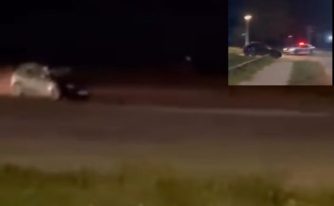 A fugit de polițiști și a ajuns cu mașina pe plaja din Saturn. Tânăr de 26 de ani, reținut/ Sursă foto: captură video IPJ Constanța