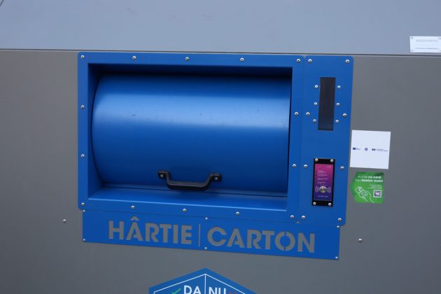 gunoi hartie - Prima insulă ecologică digitalizată din Pitești a fost amplasată pe strada Banat. Urmează alte 115