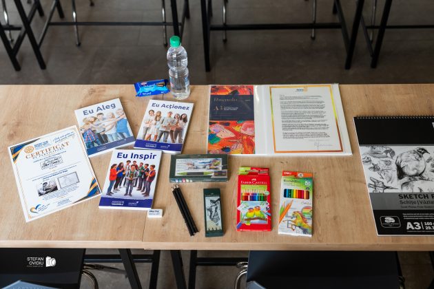 a3 - Proiectul internațional „Sketch for Hope” i-a adunat pe tinerii talentați din Argeș la Fundația Ilfoveanu & Badea