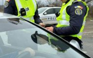 / Acțiune a polițiștilor rutieri în Câmpulung. Patru șoferi au rămas fără permiseControl polițiști trafic